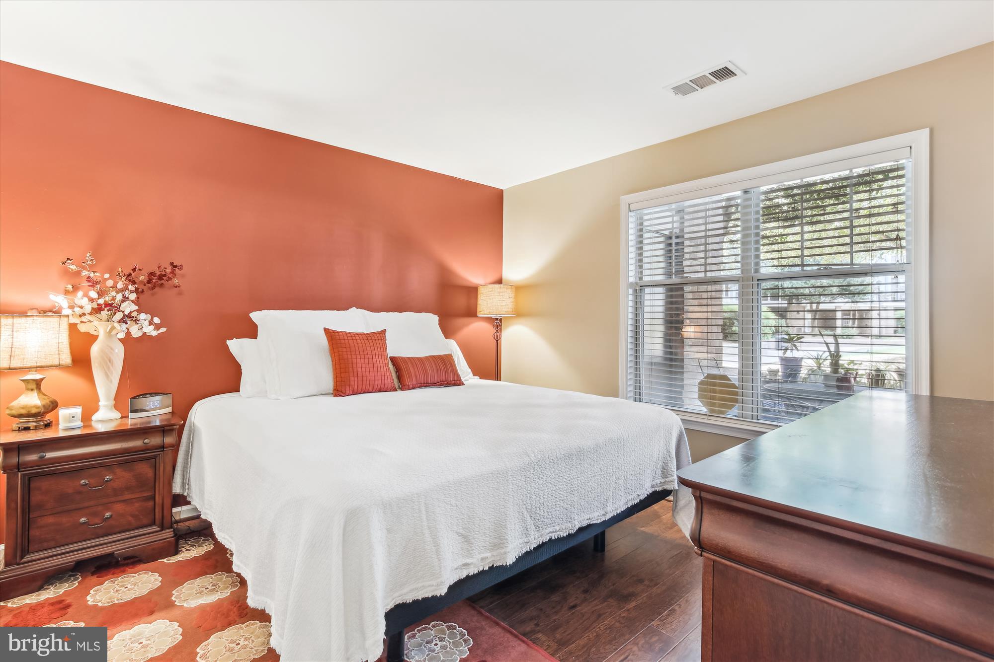 5563 Seminary Road, Unit 115 Falls Church, VA 22041 - Photo 10 of 39 Gallery Image 10
