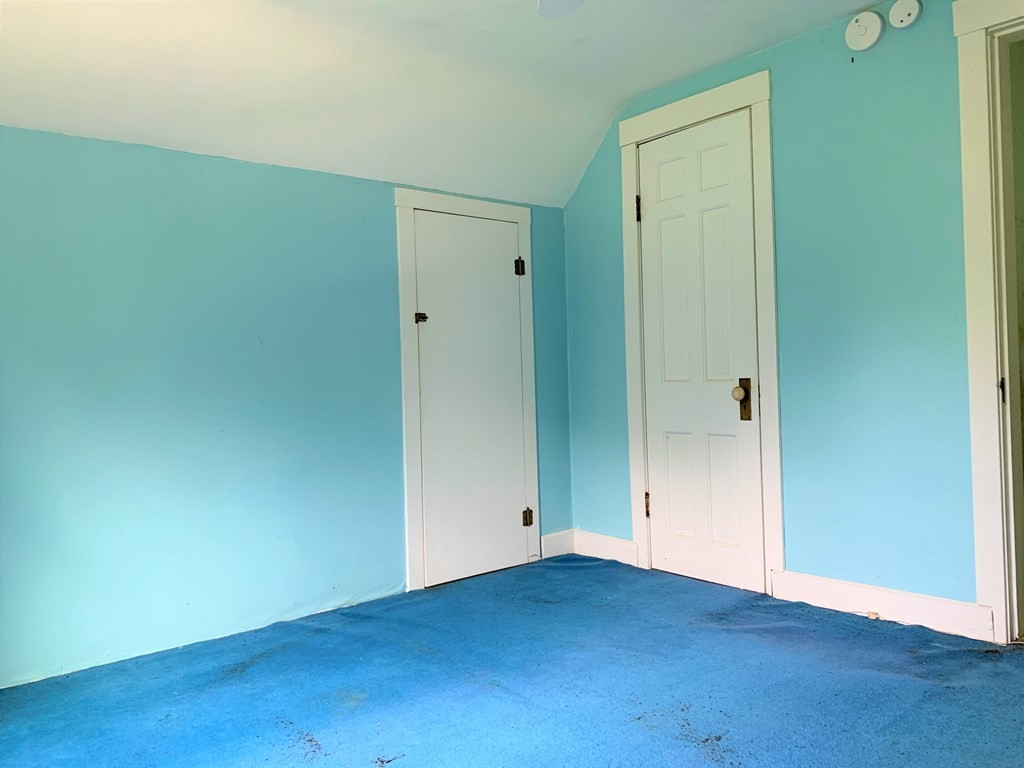 576 East County Road Rutland, MA 01543 - Photo 11 of 12