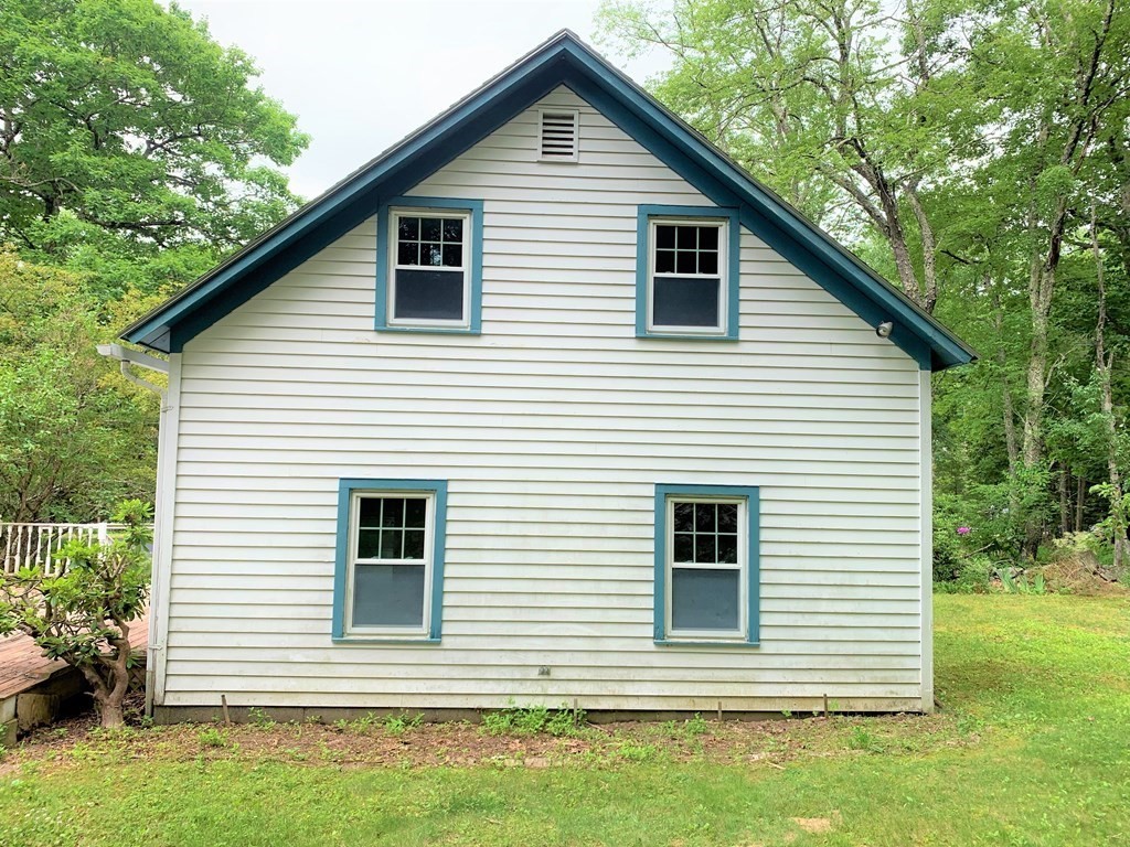 576 East County Road Rutland, MA 01543 - Photo 2 of 12