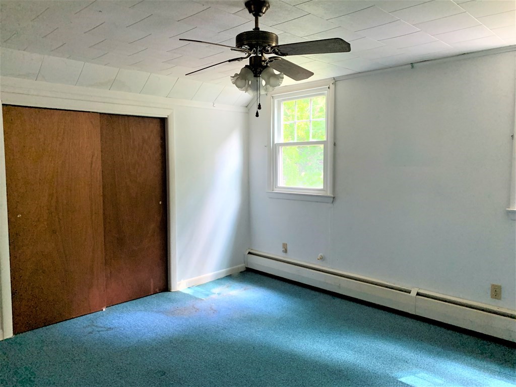 576 East County Road Rutland, MA 01543 - Photo 9 of 12