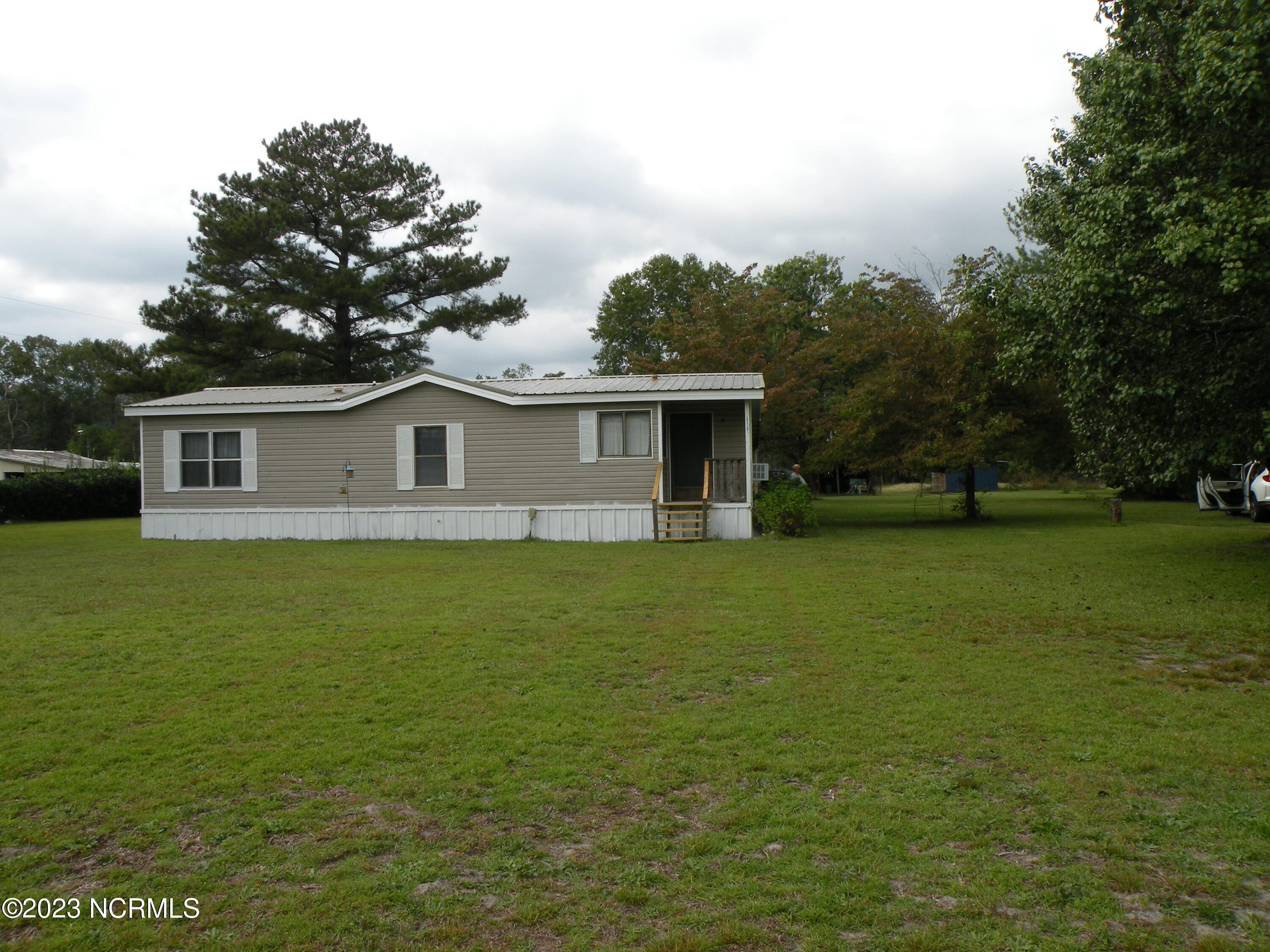1689 Lamb Road Lumberton, NC 28358 - Photo 18 of 18 DSCN0486