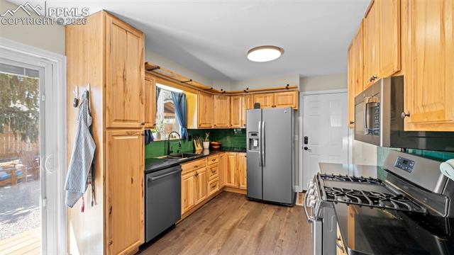 1660 Winnebago Road Colorado Springs, CO 80915 - Photo 12 of 40 Gallery Image 12
