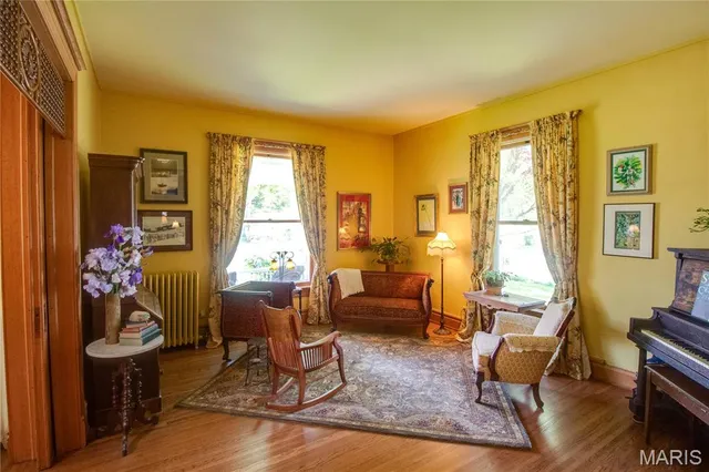 $499,900 | 619 East Main Street, Carlinville, IL 62626