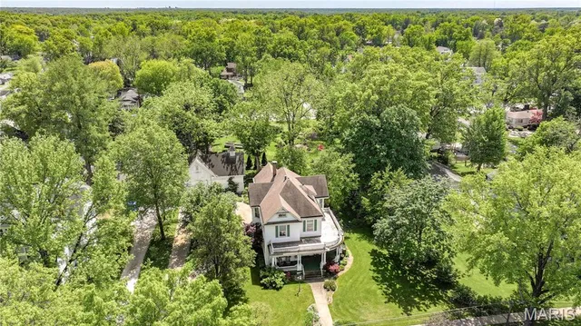 $499,900 | 619 East Main Street, Carlinville, IL 62626