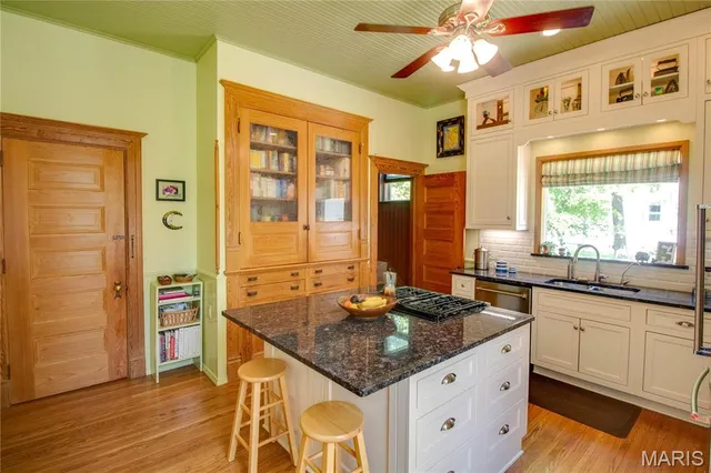 $499,900 | 619 East Main Street, Carlinville, IL 62626