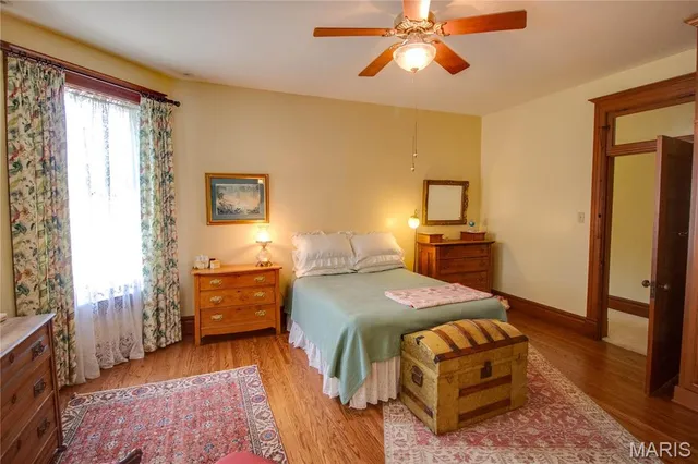 $499,900 | 619 East Main Street, Carlinville, IL 62626