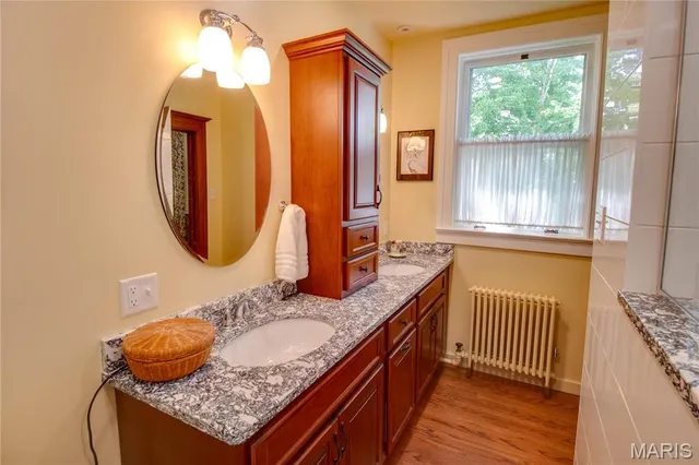 $499,900 | 619 East Main Street, Carlinville, IL 62626