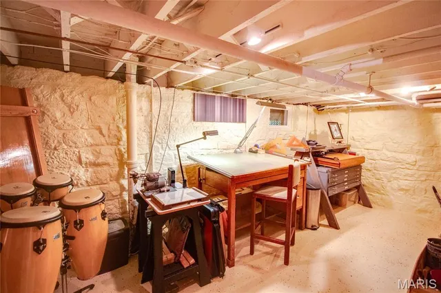 $499,900 | 619 East Main Street, Carlinville, IL 62626