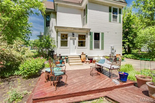 $499,900 | 619 East Main Street, Carlinville, IL 62626