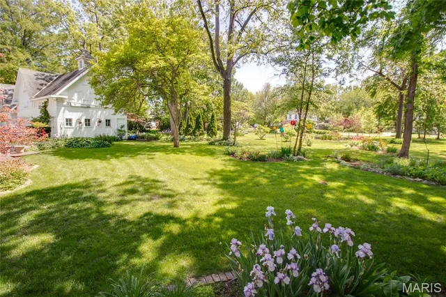 $499,900 | 619 East Main Street, Carlinville, IL 62626