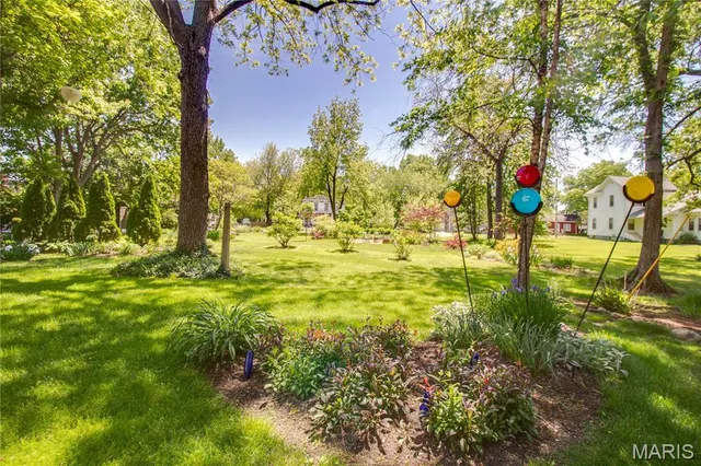 $499,900 | 619 East Main Street, Carlinville, IL 62626