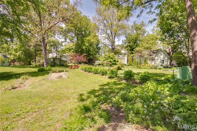 $499,900 | 619 East Main Street, Carlinville, IL 62626