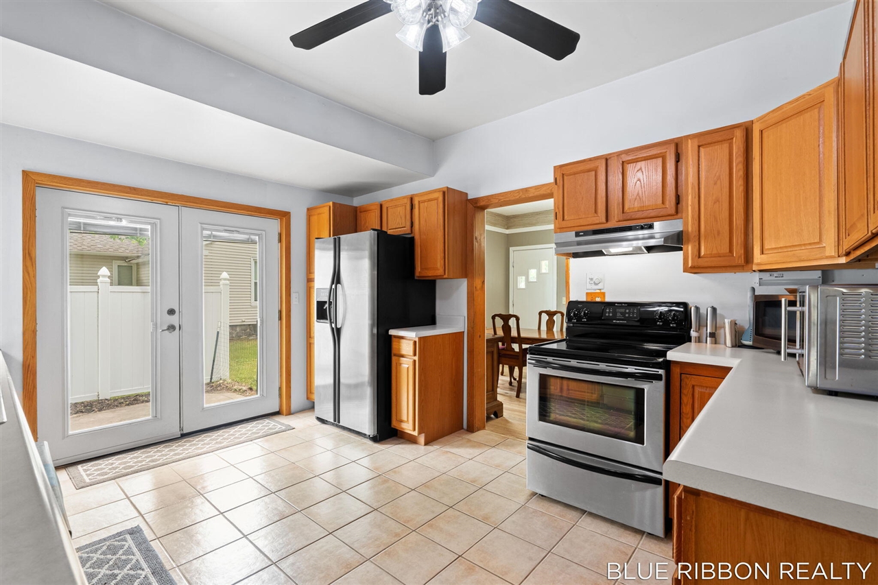 130 West Cherry Street Wayland, MI 49348 - Photo 17 of 63
