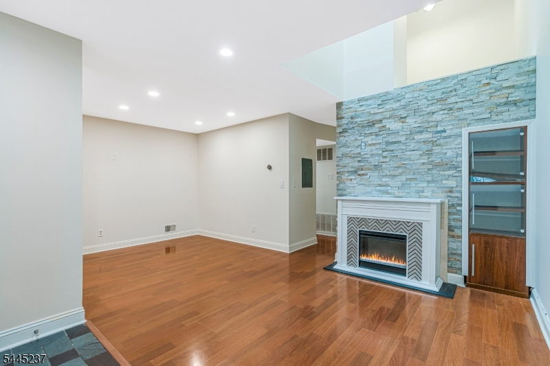 3 Tory Court Bedminster, NJ 07921 - Photo 7 of 28