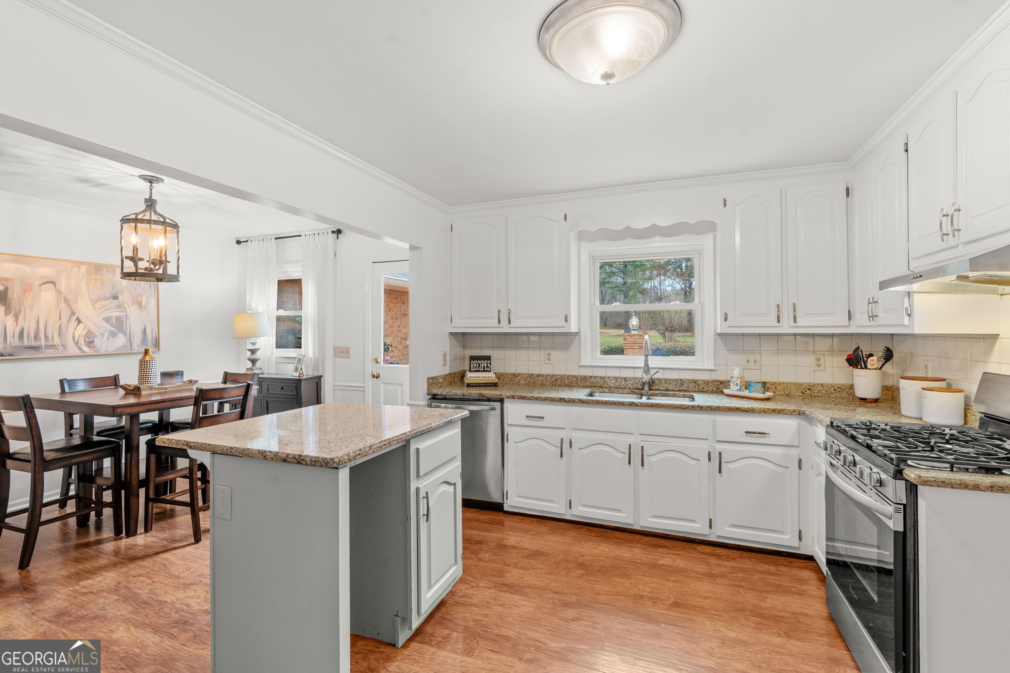 732 Bass Road Macon, GA 31210 - Photo 10 of 57