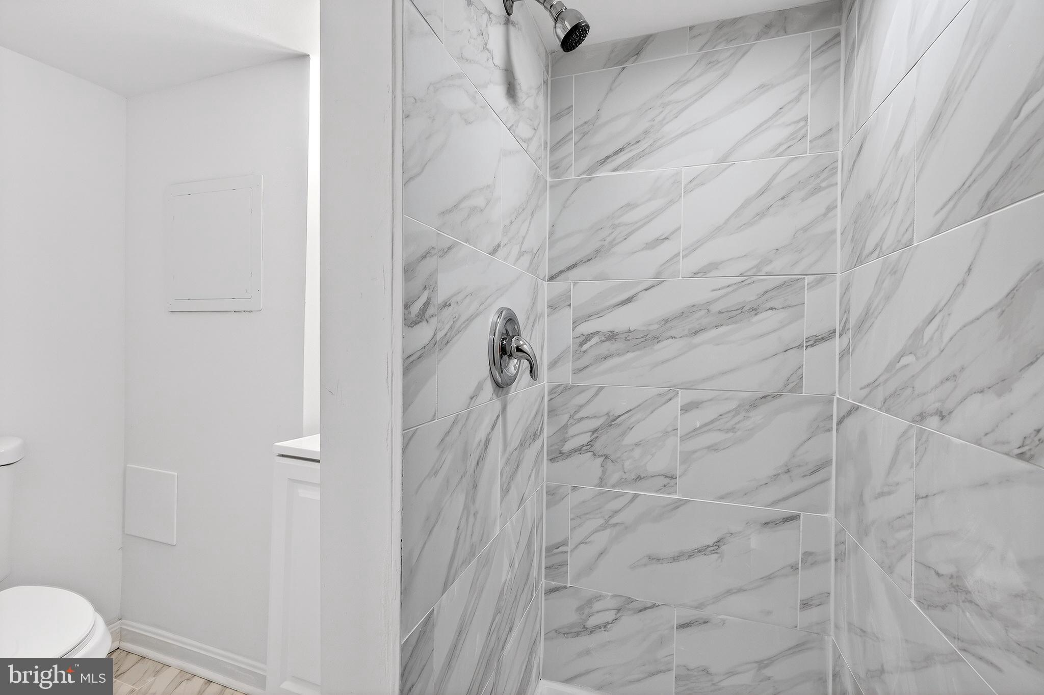 1870 Yakona Road Baltimore, MD 21234 - Photo 12 of 42