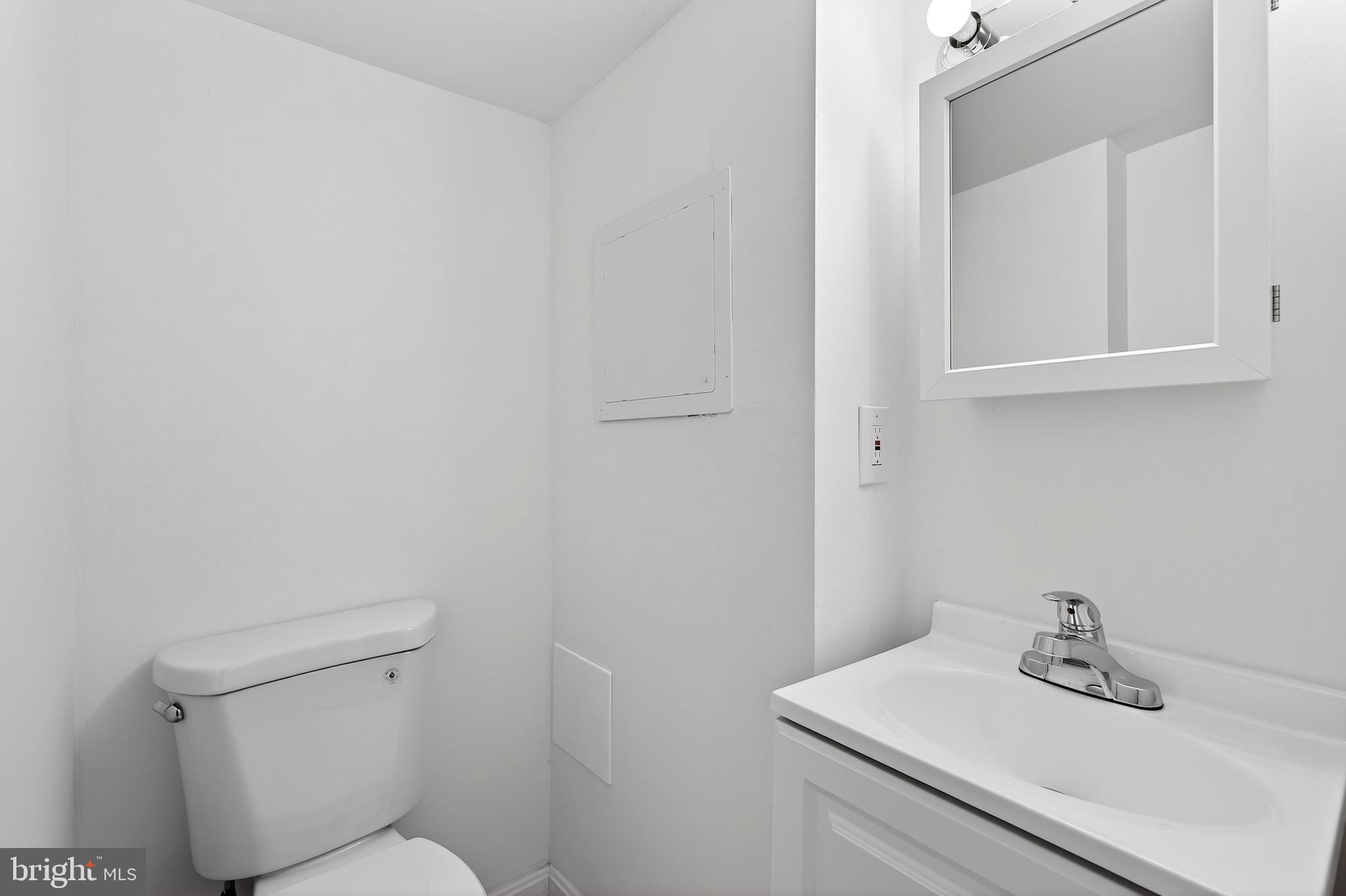 1870 Yakona Road Baltimore, MD 21234 - Photo 13 of 42