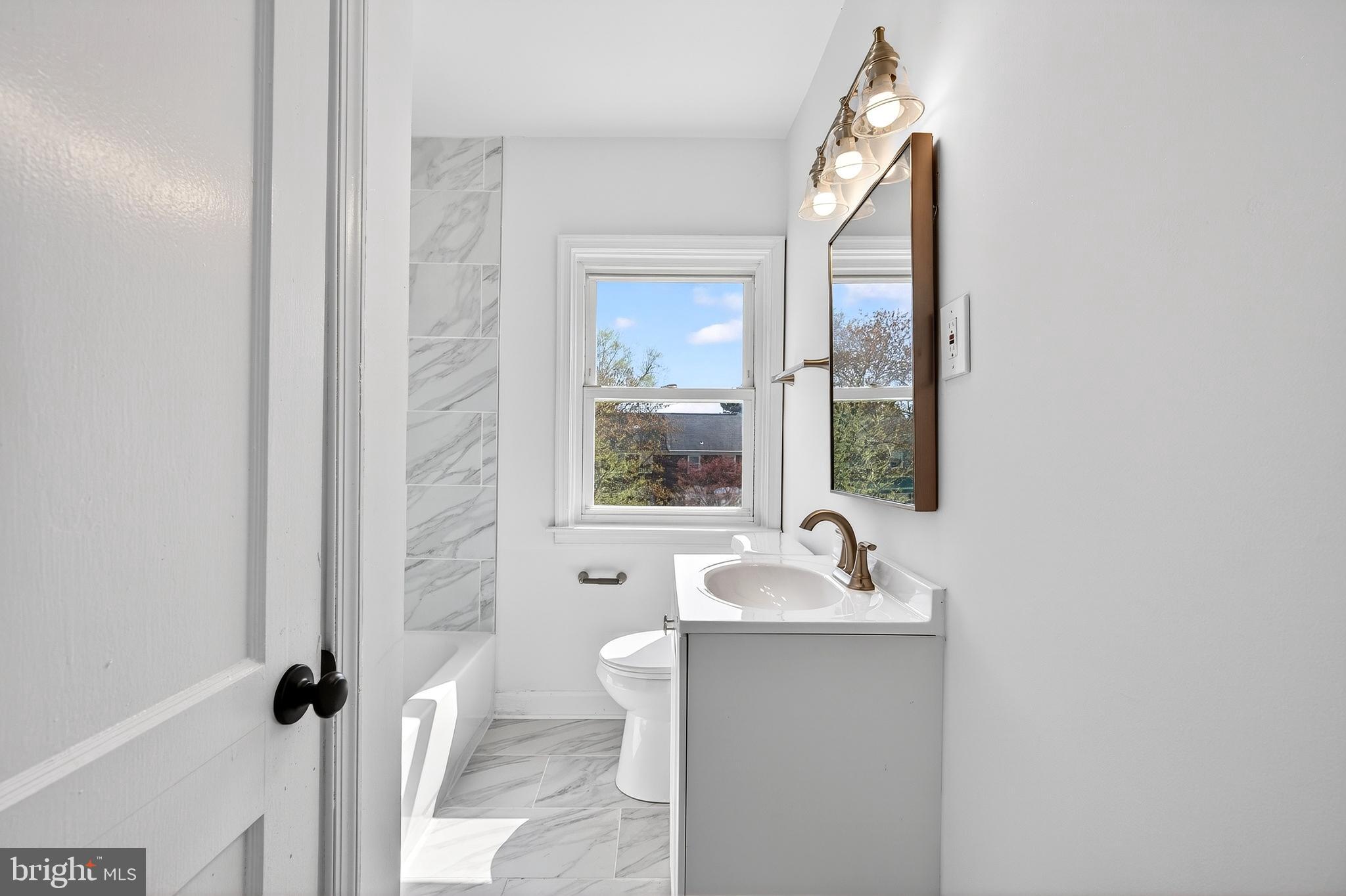 1870 Yakona Road Baltimore, MD 21234 - Photo 14 of 42