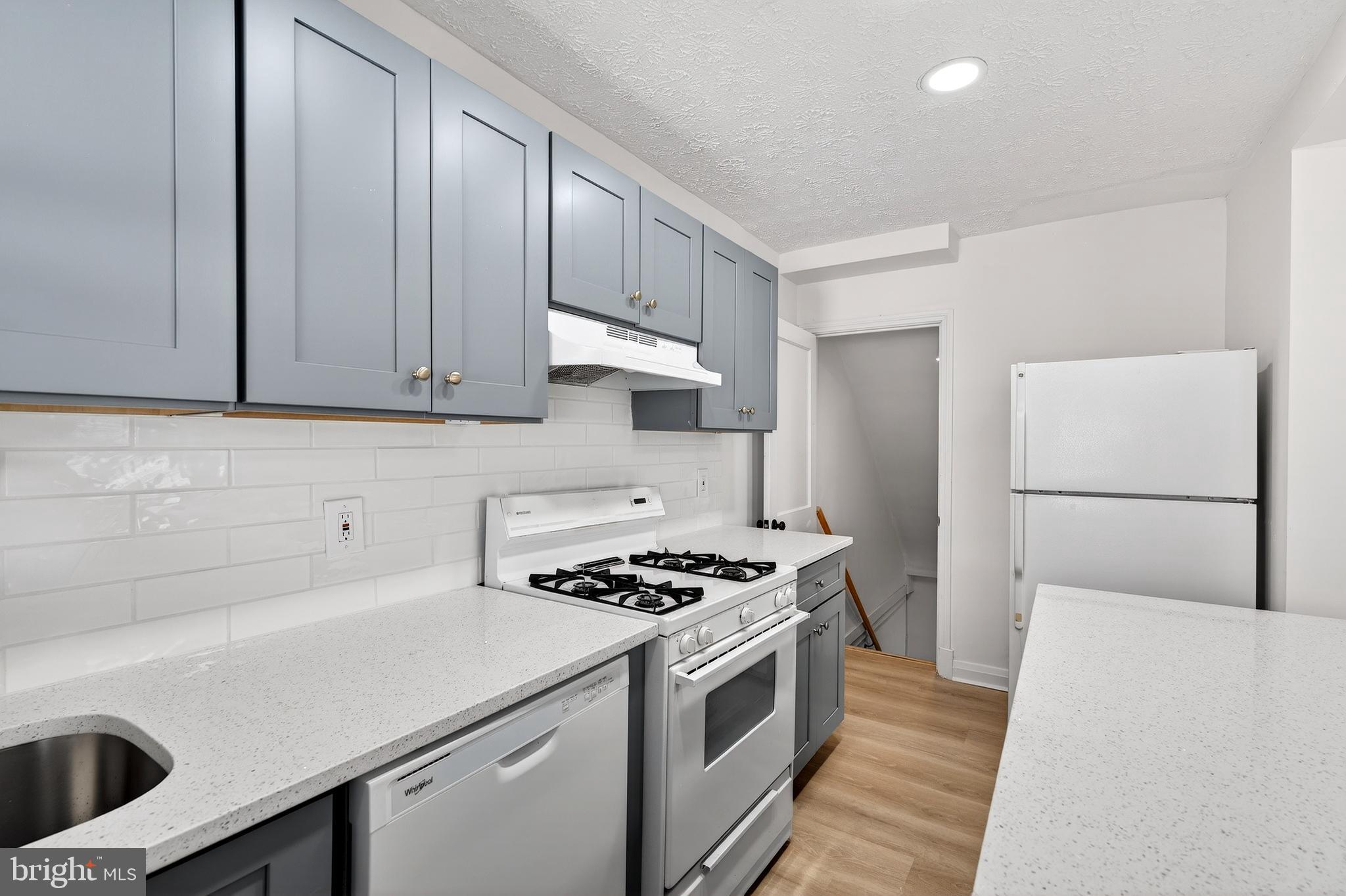 1870 Yakona Road Baltimore, MD 21234 - Photo 4 of 42