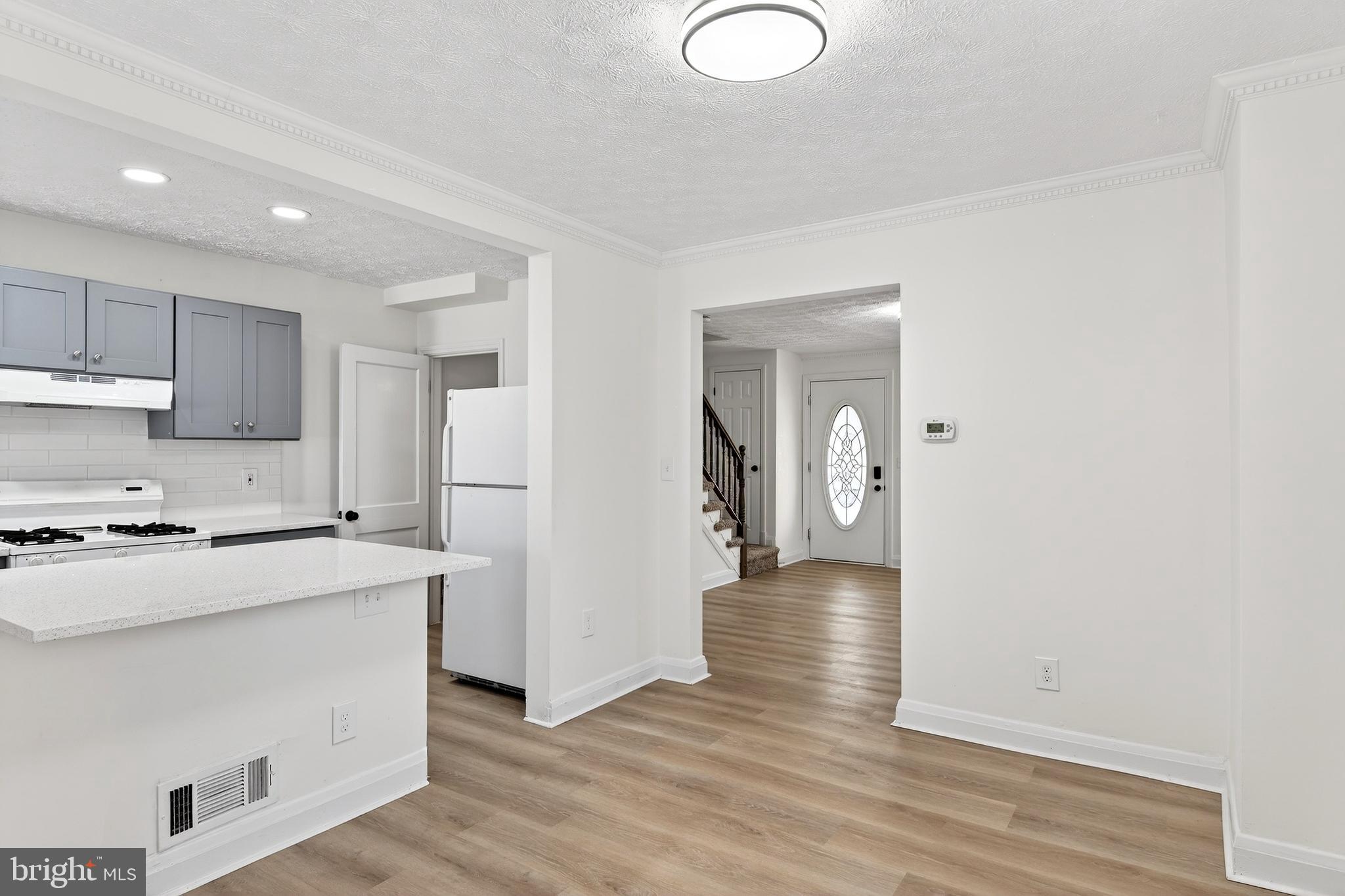 1870 Yakona Road Baltimore, MD 21234 - Photo 5 of 42