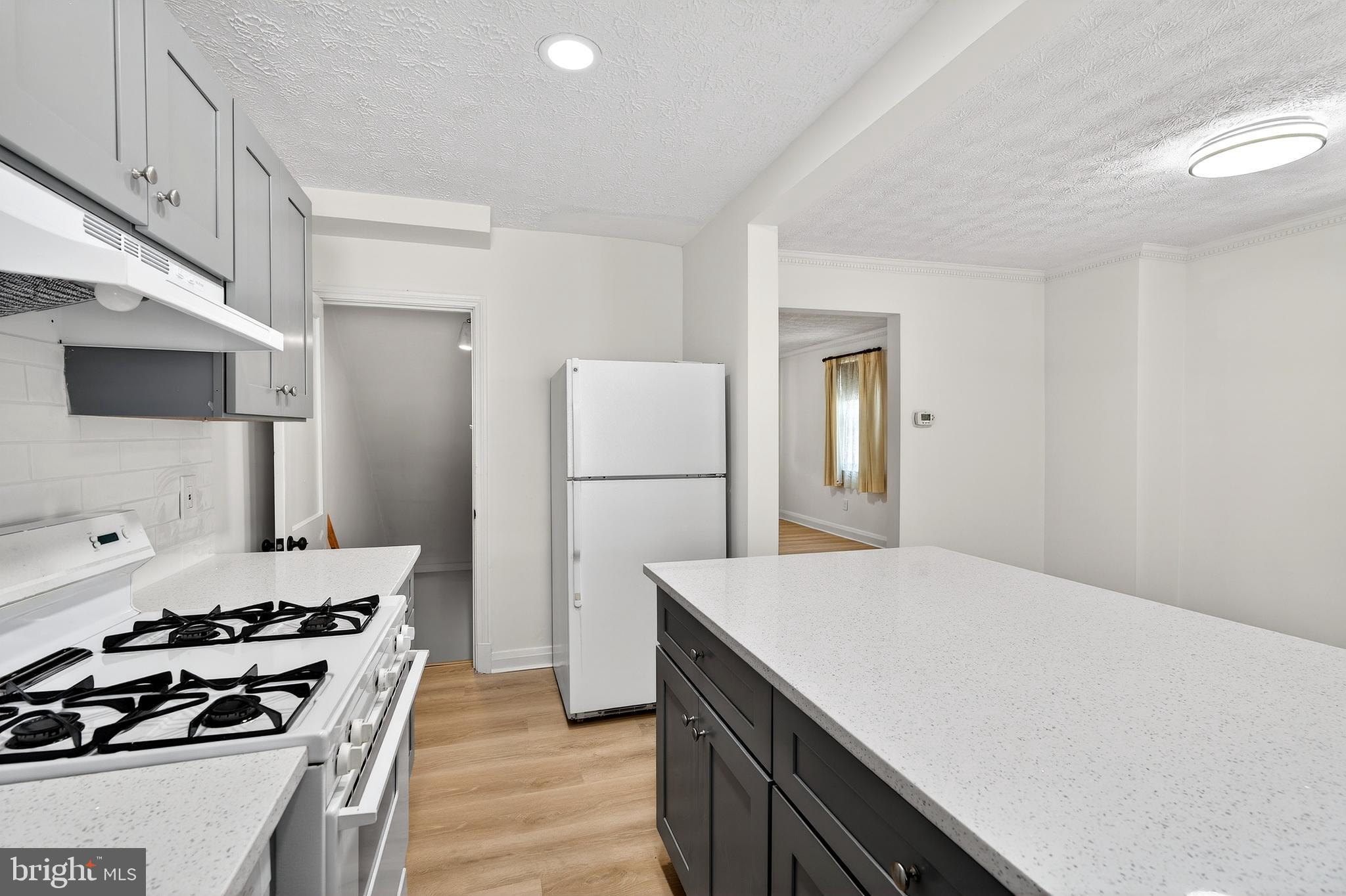 1870 Yakona Road Baltimore, MD 21234 - Photo 8 of 42