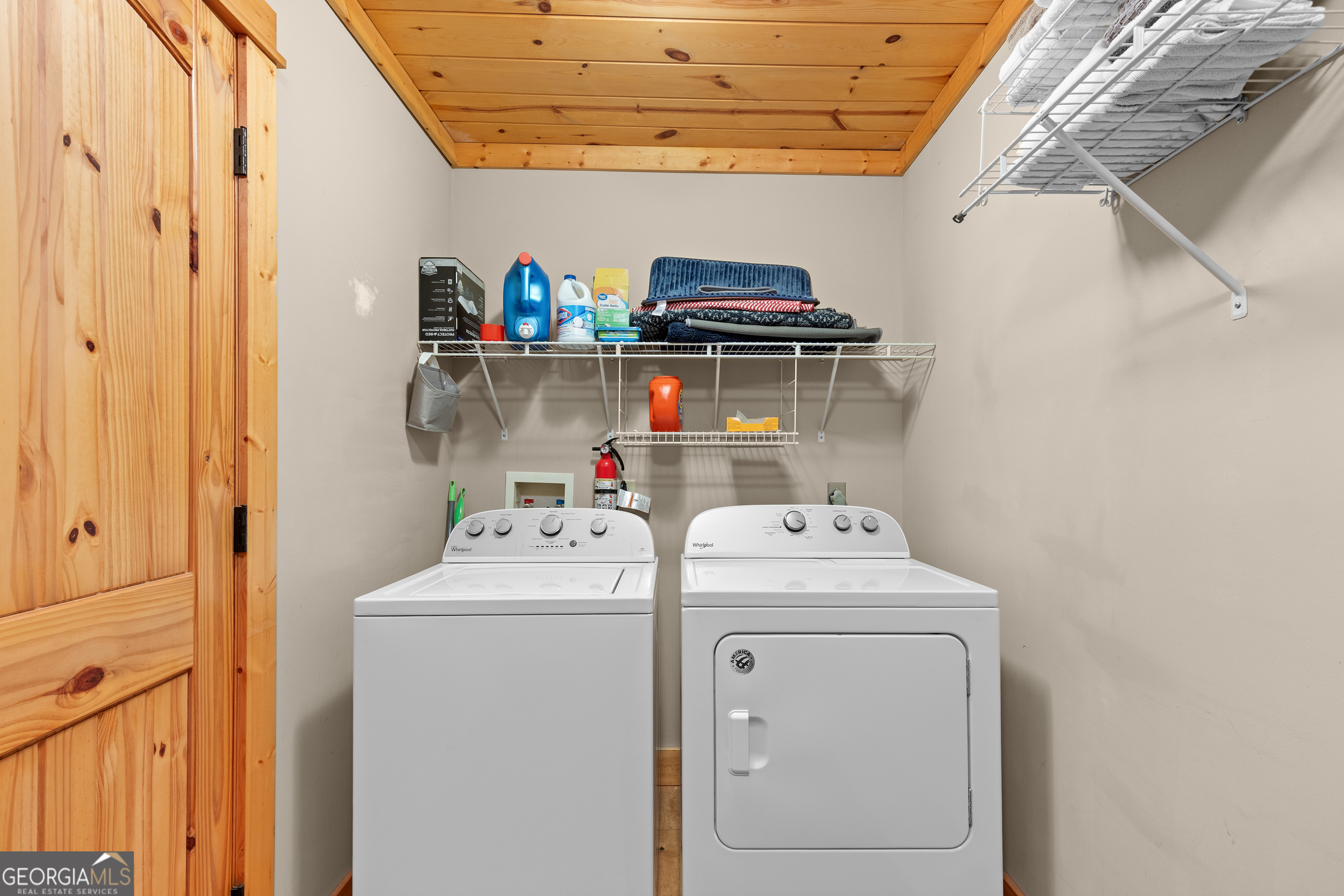 224 Dragon Tree Lane Lakemont, GA 30552 - Photo 16 of 38 a utility room with dryer and washer