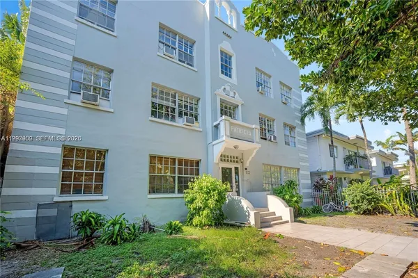 $1,700 | 842 Meridian Avenue, Unit 2G, Miami Beach, FL 33139