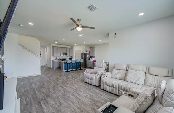 $3,700 | 22 Desert Spring Lane, Manvel, TX 77578