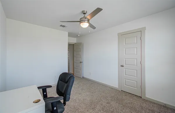 $3,700 | 22 Desert Spring Lane, Manvel, TX 77578