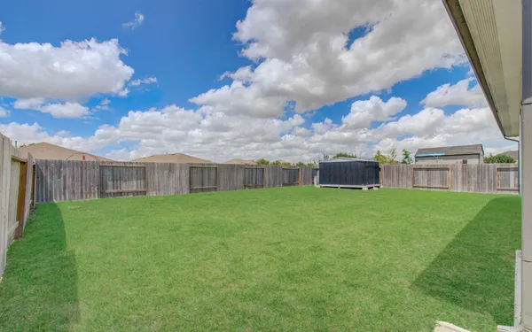 $3,700 | 22 Desert Spring Lane, Manvel, TX 77578