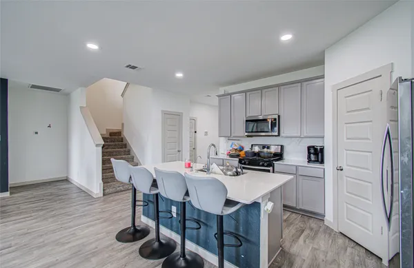 $3,700 | 22 Desert Spring Lane, Manvel, TX 77578