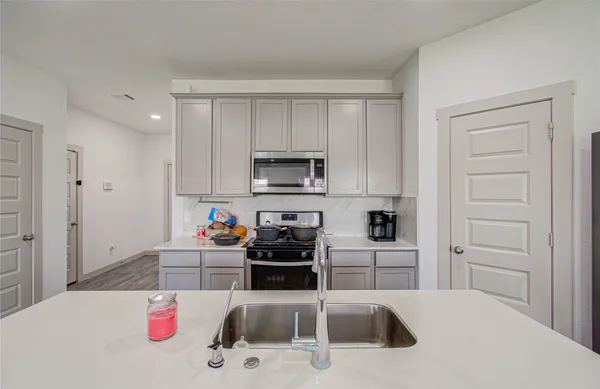 $3,700 | 22 Desert Spring Lane, Manvel, TX 77578