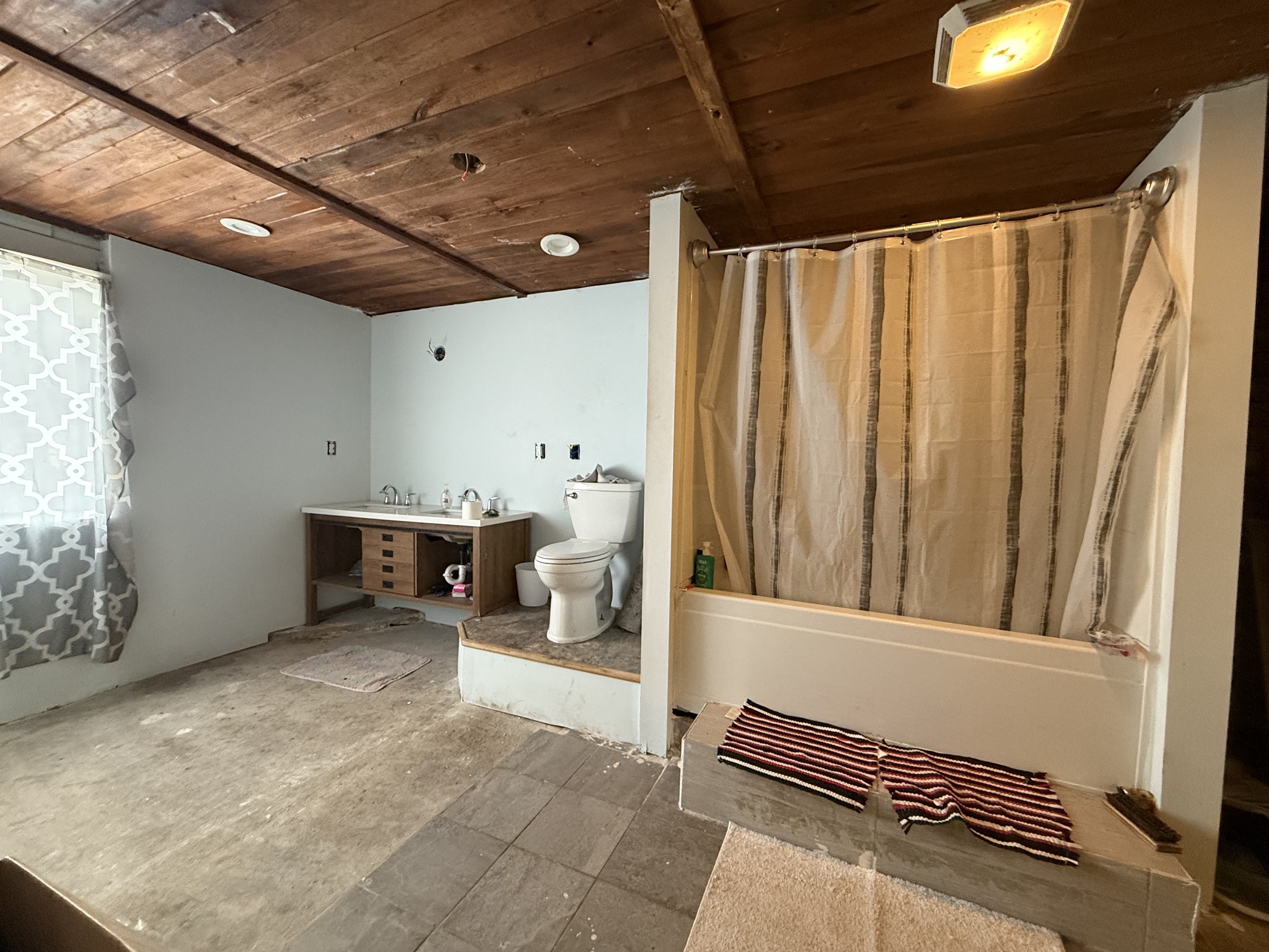 496 Rockhouse Road Hohenwald, TN 38462 - Photo 20 of 36 a view of utility room and staircase
