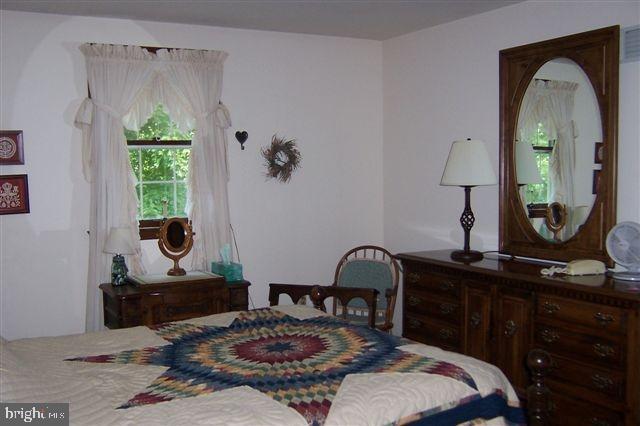 2659 Pinewood Road Lancaster, PA 17601 - Photo 5 of 7