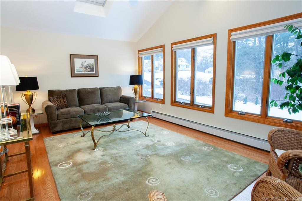 44 Alder Road Simsbury, CT 06070 - Photo 12 of 33