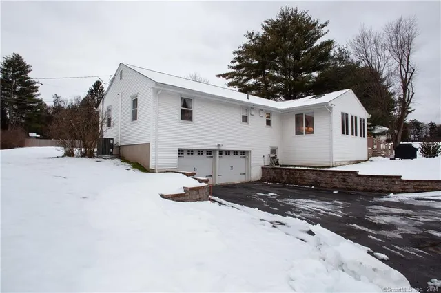 $3,500 | 44 Alder Road, Simsbury, CT 06070