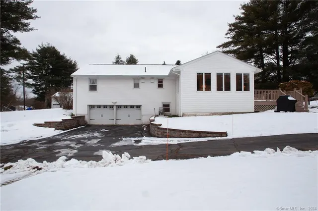 $3,500 | 44 Alder Road, Simsbury, CT 06070