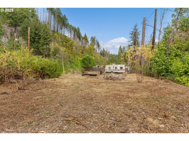 $129,000 | 45678 North Gate Creek Road, Vida, OR 97488
