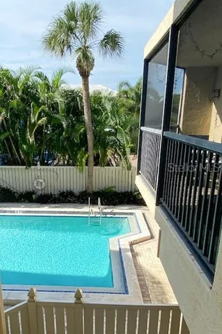 $7,750 | 5611 Gulf Of Mexico Drive, Unit 5, Longboat Key, FL 34228