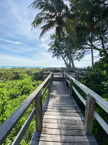 $7,750 | 5611 Gulf Of Mexico Drive, Unit 5, Longboat Key, FL 34228