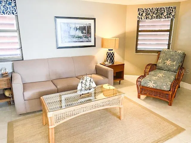 $7,750 | 5611 Gulf Of Mexico Drive, Unit 5, Longboat Key, FL 34228