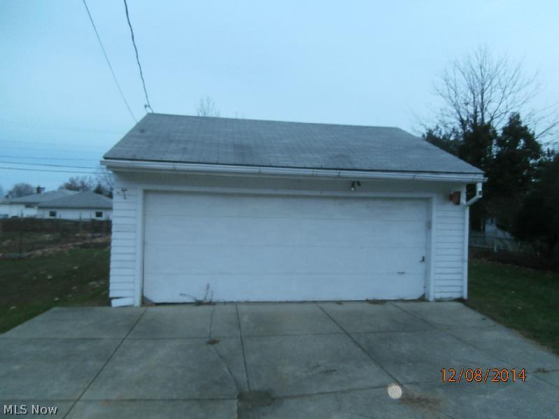 29809 Arthur Road Wickliffe, OH 44092 - Photo 17 of 17 Gallery Image 17
