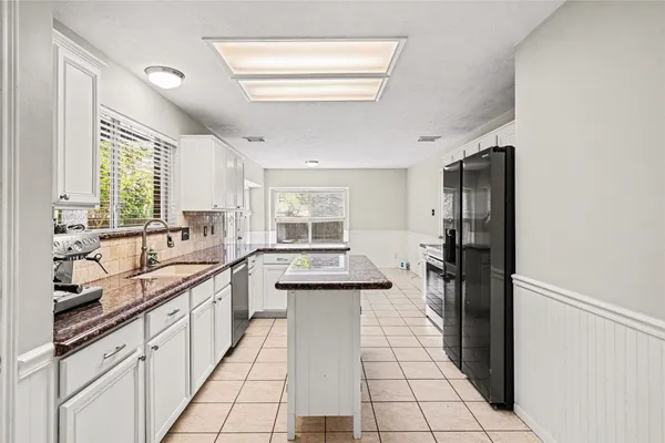 $339,000 | 1418 Green Tree Drive, Tomball, TX 77375