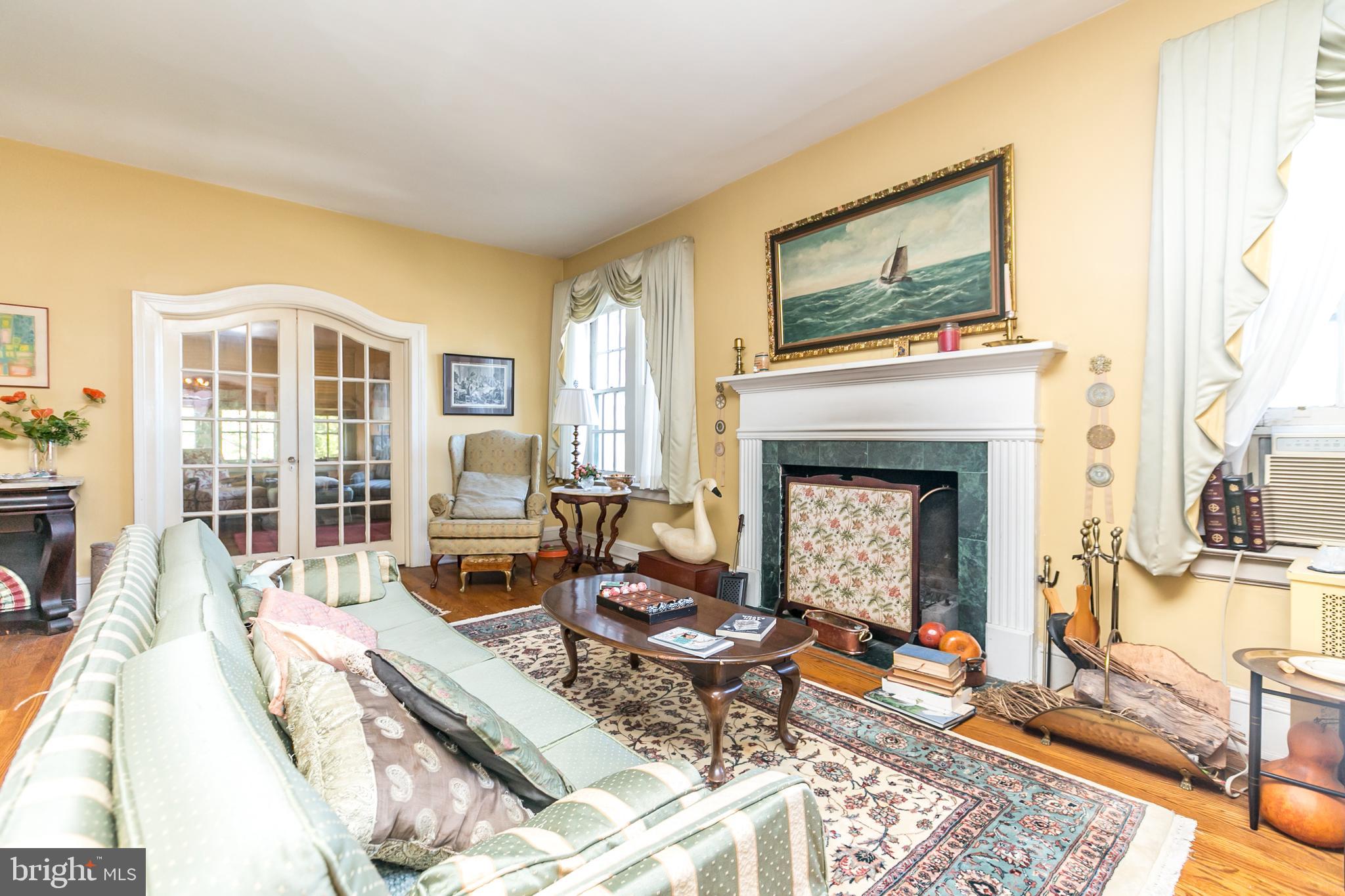 102 West 39th Street, Unit 3A Baltimore, MD 21210 - Photo 3 of 27