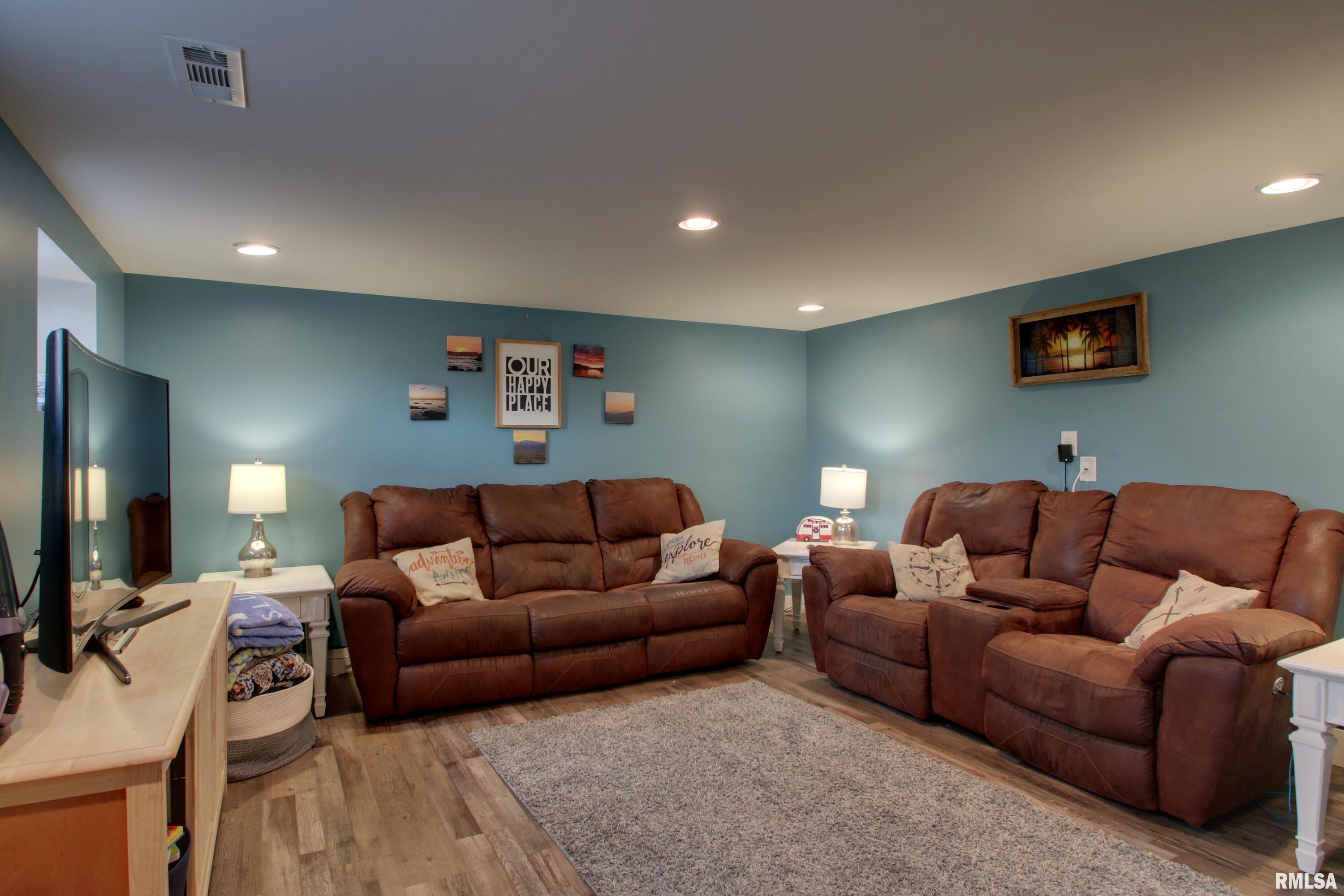 2316 Spring Street Quincy, IL 62301 - Photo 12 of 29