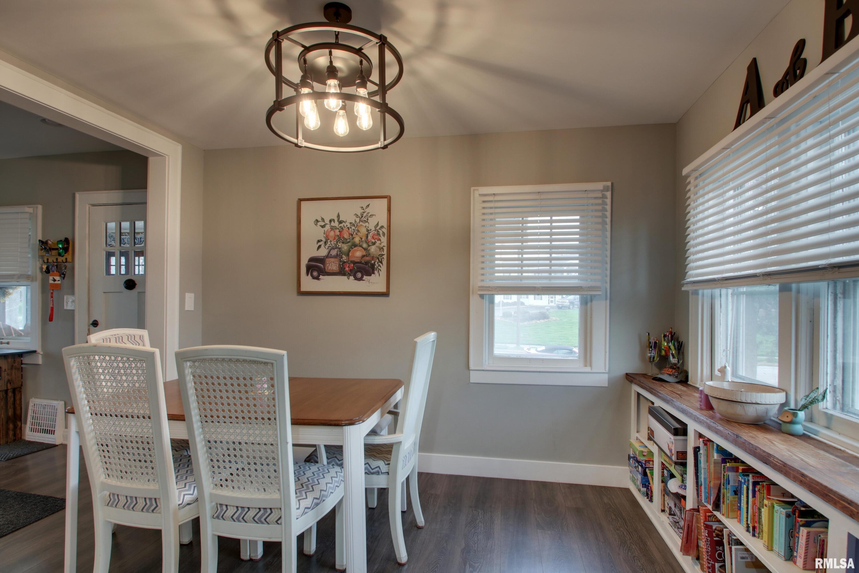 2316 Spring Street Quincy, IL 62301 - Photo 7 of 29