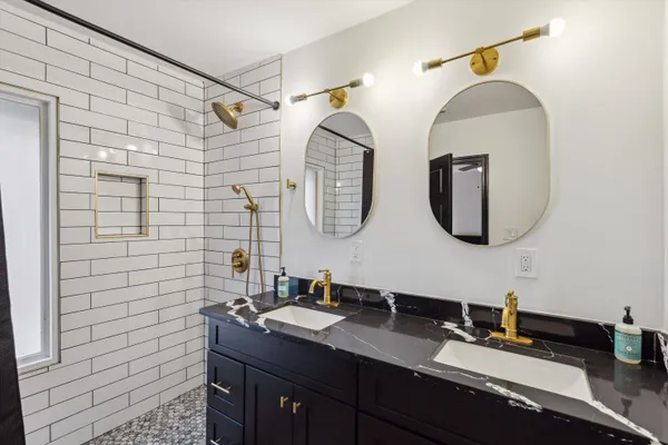 $1,500,000 | 309 North McLean Boulevard, Memphis, TN 38112