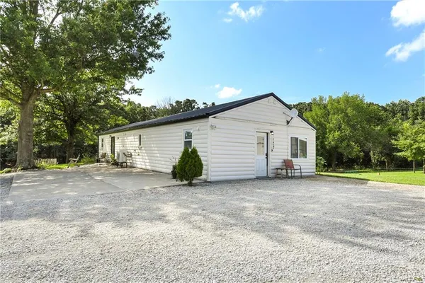 $2,950,000 | 1661 Northwest 650th Road, Bates City, MO 64011