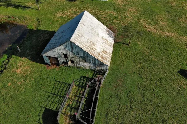 $2,950,000 | 1661 Northwest 650th Road, Bates City, MO 64011
