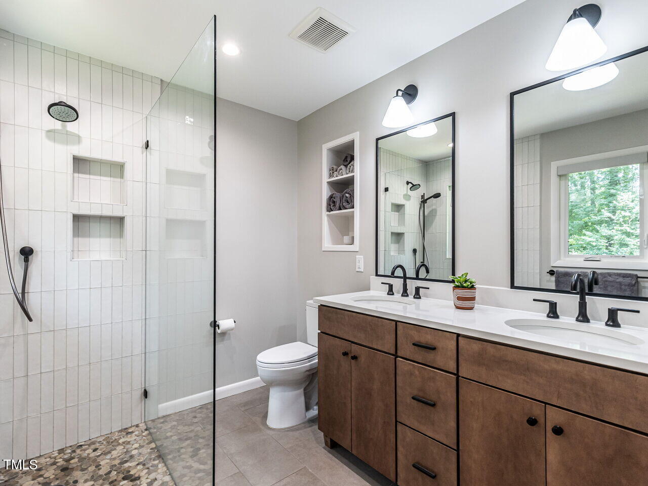 5809 Kimbal Street Raleigh, NC 27606 - Photo 32 of 45 032-1280x960-primary-bath